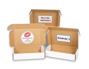 naklejki samoprzylepne, etykiety na karton fasonowy, kartony fasonowe rodzaje